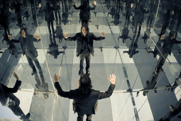 [Екатерина Гарцева] 5 Д: я здесь, я там, я везде (2022)