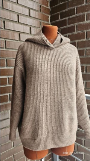 [Машинное вязание] Татьяна Макаренко — Совместник «Худи с капюшоном» (2025)