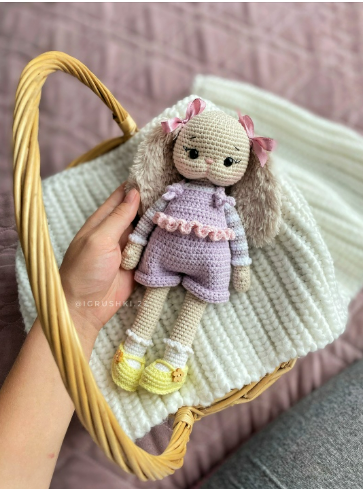 [Igrushki.22, Евгения Пологутина] Зайка Сьюзи (2025)