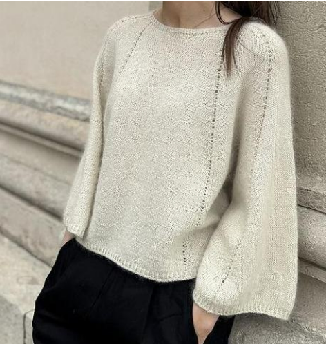 [Гадрэн Фэсл] Пуловер с рукавами колокол лицевой гладью сверху вниз Breath Blouse (2025)